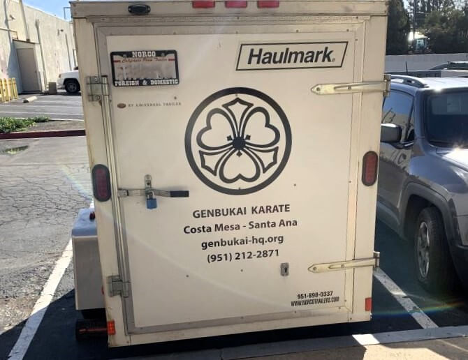 Custom vehicle graphics